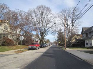 127 Woodlawn Ave, Upper Darby, PA 19082