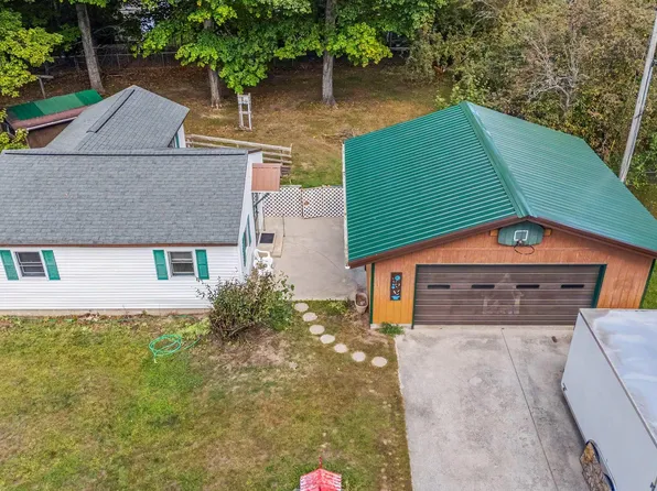 9640 W Dusty Ln, Manistique, MI 49854