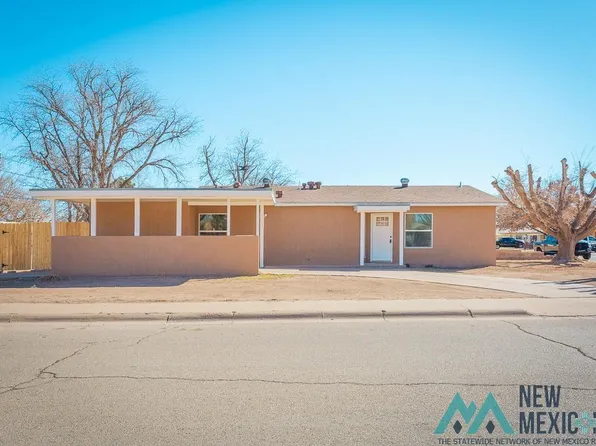 705 S 15th St, Artesia, NM 88210