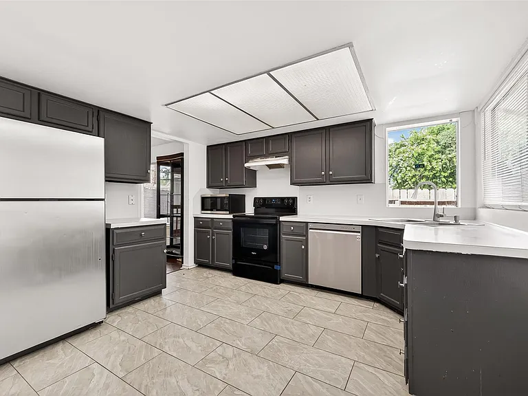 6203 Downwood Forest Dr — Photo 17