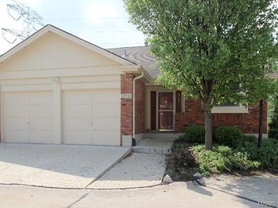 12932 Springdale Village Dr, Saint Louis, MO, 63146
