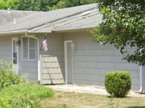 131 N Douglas Ave, Springfield, IL 62702