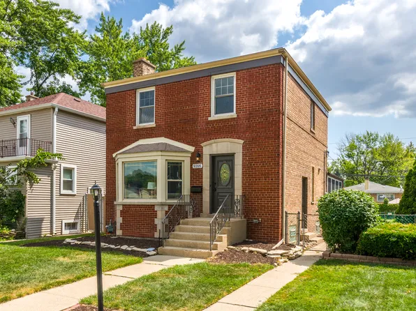 9205 S Utica Ave, Evergreen Park, IL 60805
