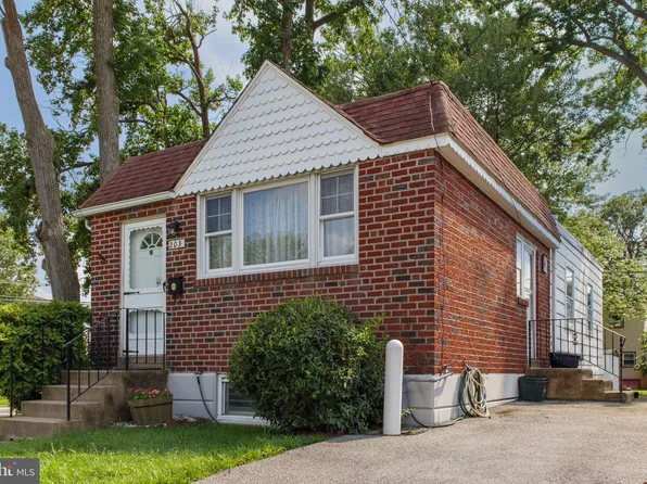 203 Ridley Ave, Folsom, PA 19033