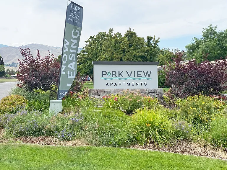 Park View Apartments — Photo 21