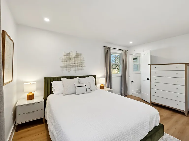 816 Victoria Dr — Photo 46