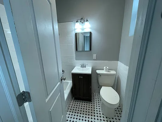 Rented by Ideal Properties Group | media 7