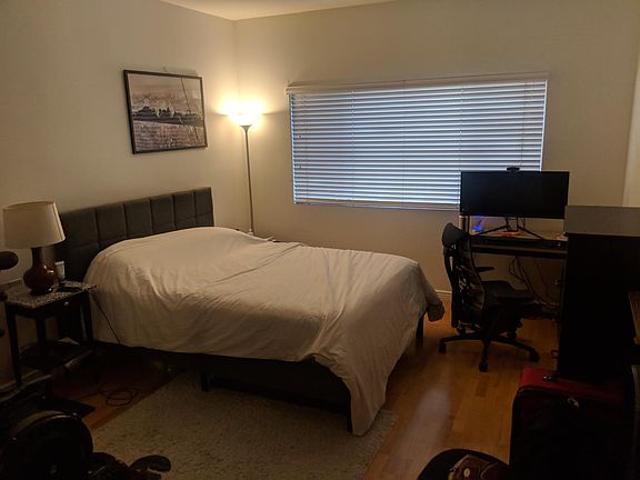 5th image of 11014 Acama St APT 204