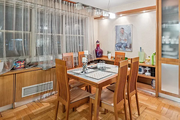 Sold by Brown Harris Stevens Forest Hills LLC | media 7