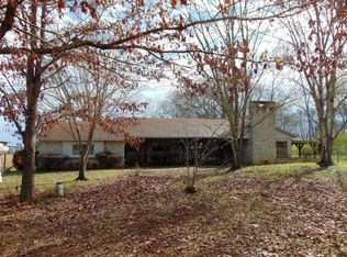 17662 S Fm 225, Douglass, TX 75943