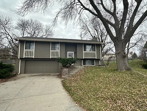 7910 Clover Ct Photo 1