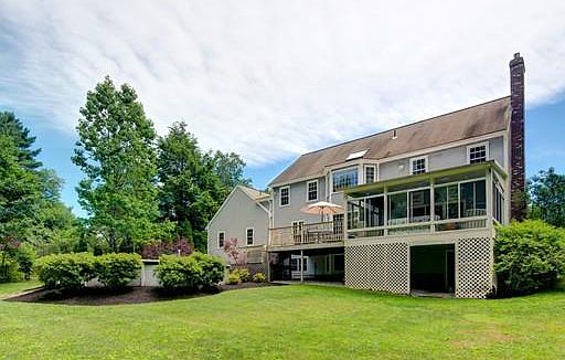 3rd image of 129 Fox Hill Dr