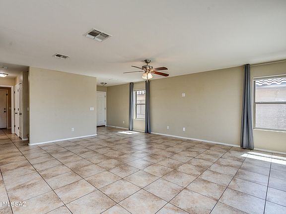 5th image of 717 W Firehawk Dr