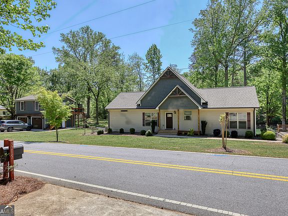 3rd image of 3214 Simpson Park Rd