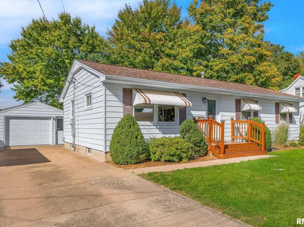 1014 Monroe St, Galesburg, IL 61401