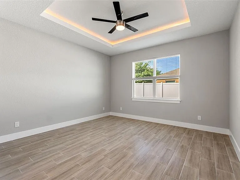 802 James Dr — Photo 21