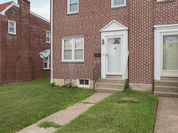 3rd image of 1703 Sycamore St
