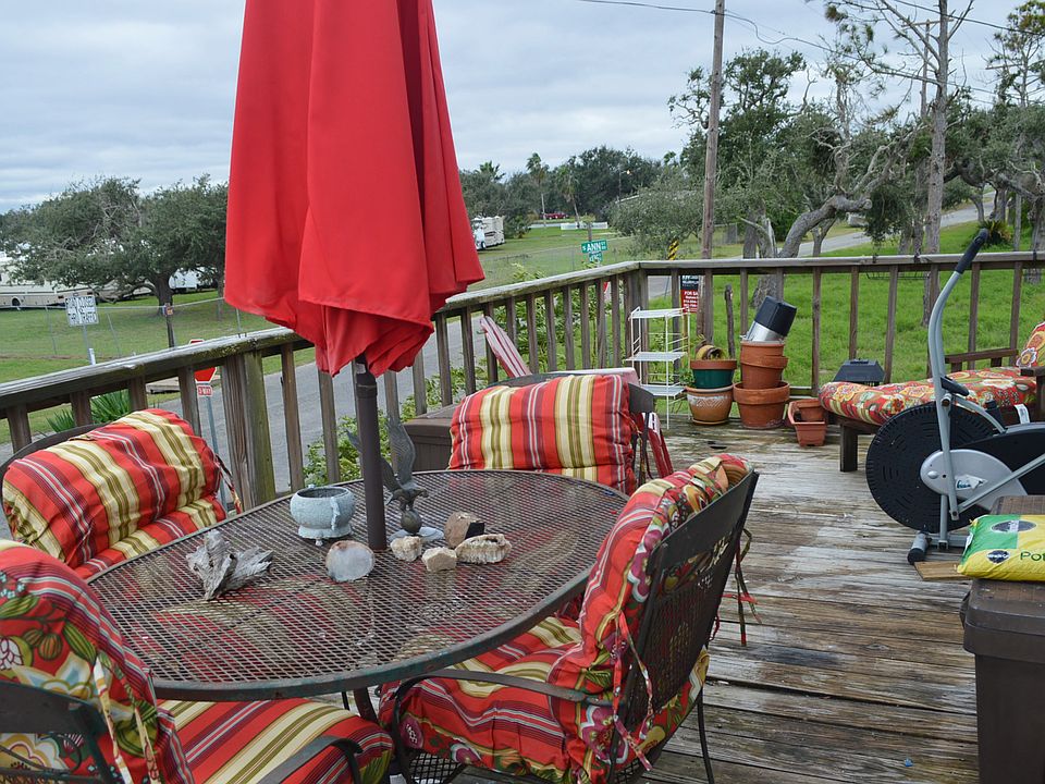 Front deck