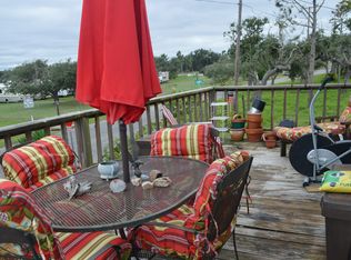 604 E King St, Rockport, TX 78382