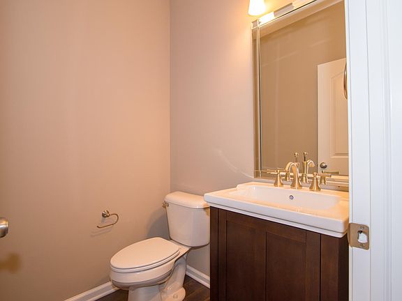 Shelburn Powder Room