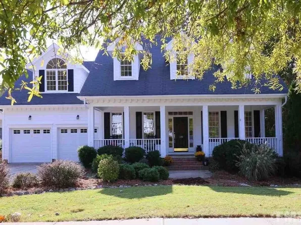 100 Holly Park Dr, Holly Springs, NC 27540
