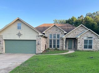 800 Lee Cir, Reno, TX 75462