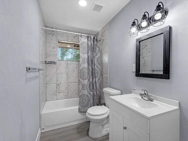 4431 Oak Shadows Dr — Photo 8