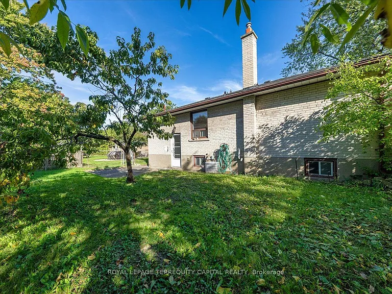 65 Glenmanor Dr — Photo 26