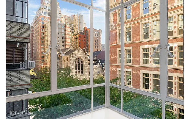 Sold by Douglas Elliman | media 14