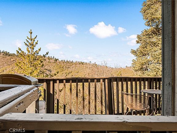 4th image of 1256 Grass Valley Rd