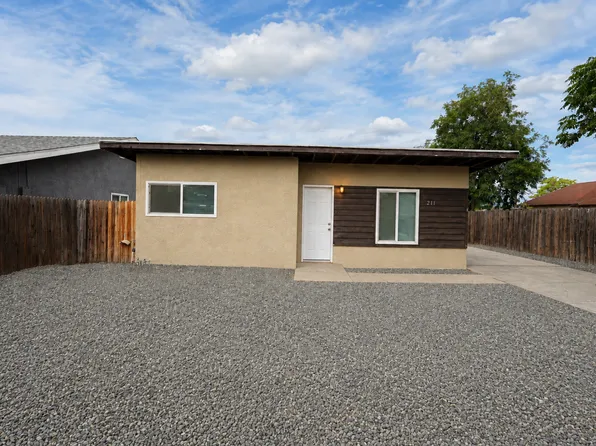 211 S Victoria Ave #2, San Jacinto, CA 92583