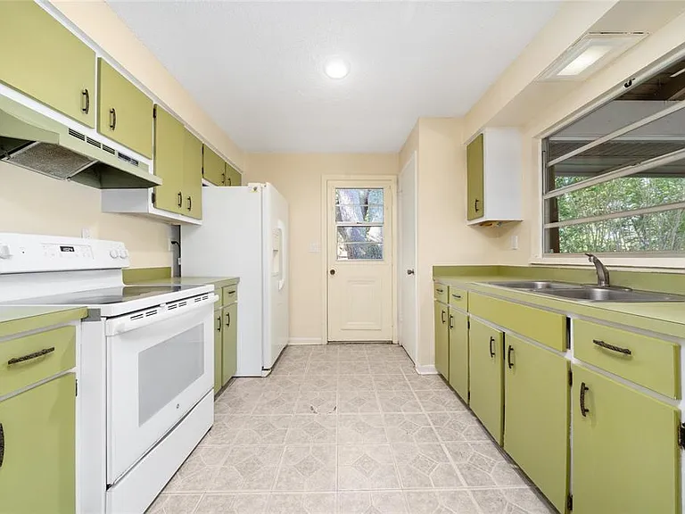 14644 SW 35th Terrace Rd — Photo 8