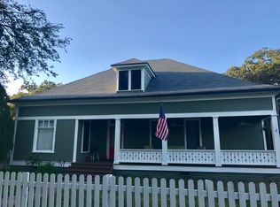 702 Brown St, Taylor, TX 76574