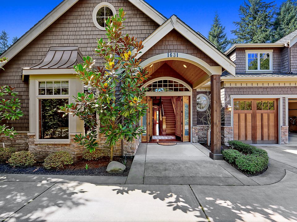 1st image of 1631 104th Ave SE