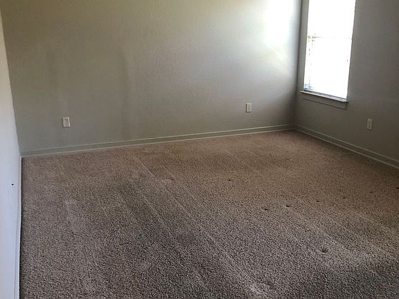 5th image of 3690 Mountain View Dr