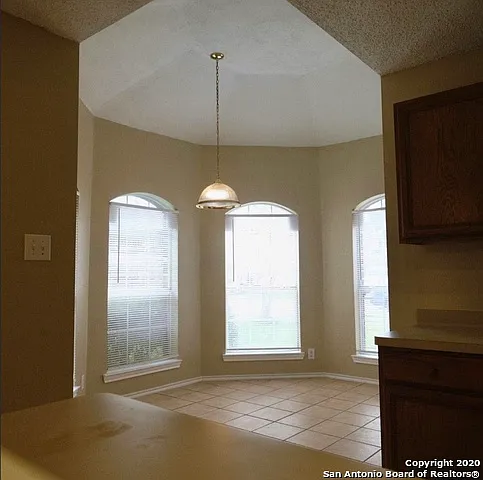 9818 Autumn Valley — Photo 10