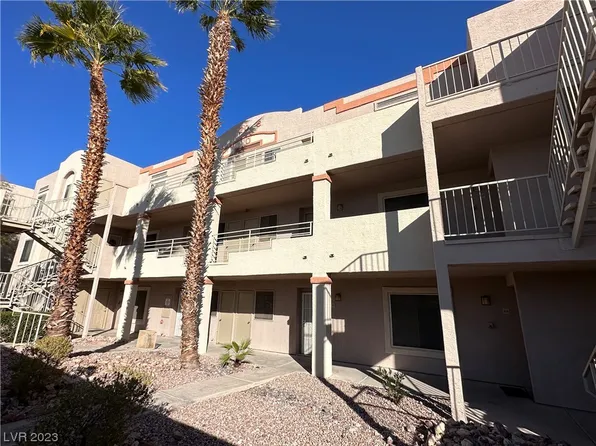 2036 Mesquite Ln APT 303, Laughlin, NV 89029