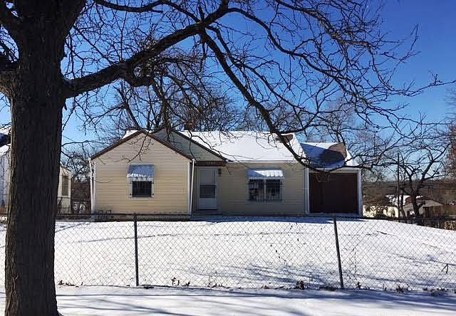 1st image of 6200 S Benton Ave