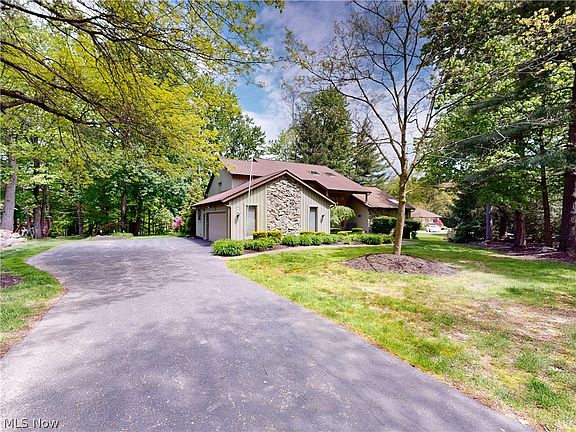 2nd image of 857 Hardwood Ct