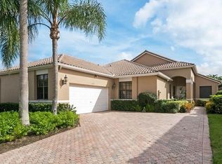10103 Dover Carriage Ln, Wellington, FL 33449