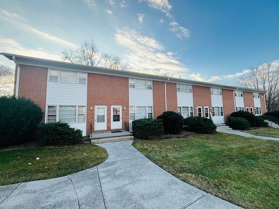 2nd image of 410 Harding Ave #I