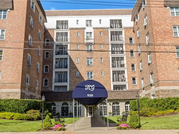 910 Stuart Avenue #6A, Mamaroneck, NY 10543