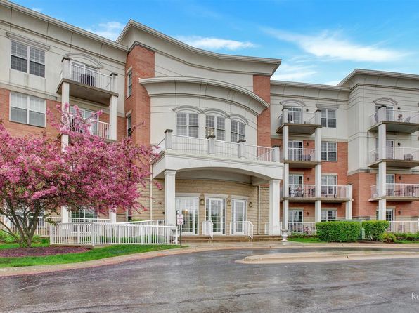 Arlington Heights IL Condos & Apartments For Sale - 76 Listings - Zillow