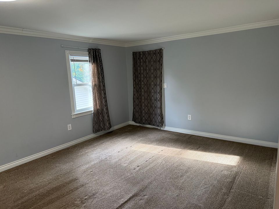 290 Shamrock Hl, photo 17