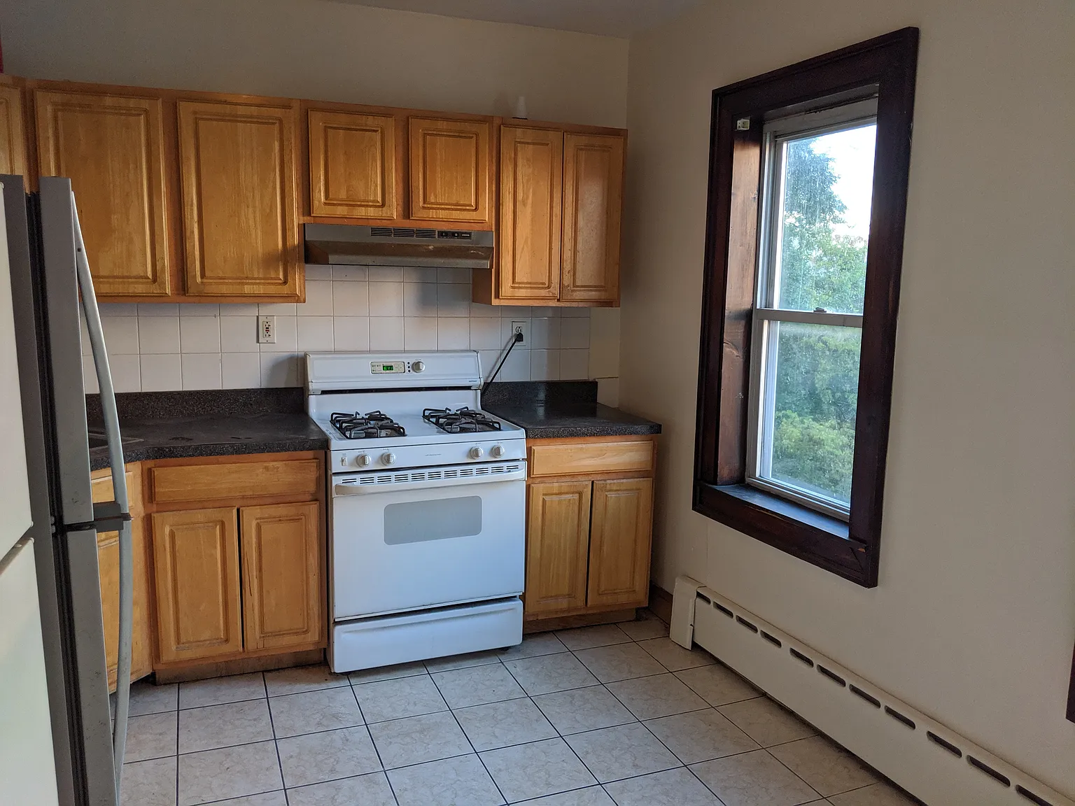 3 bed, 800 sqft, $775 — Photo 3