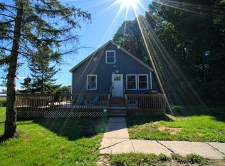 9452 County Road 105 Rd NW, Pine Island, MN 55963