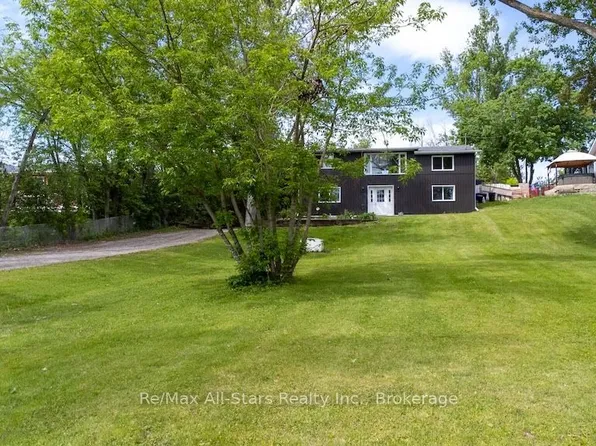 9 Riverside Dr, Kawartha Lakes, ON K9V 0H6