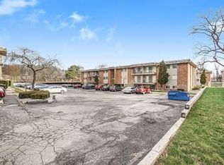 742 W Kilgore Rd APT 306, Kalamazoo, MI 49008