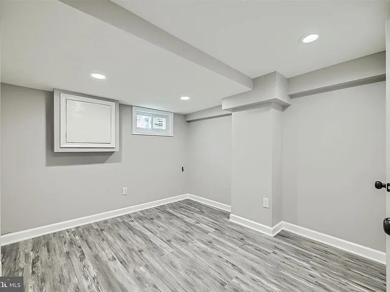 616 N Streeper St — Photo 6