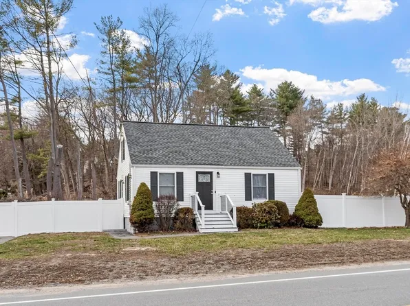 1430 Mammoth Rd, Dracut, MA 01826